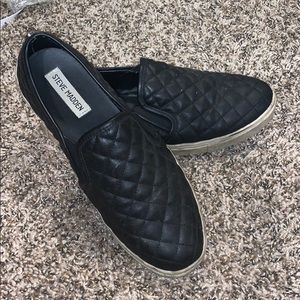Steve Madden slip on